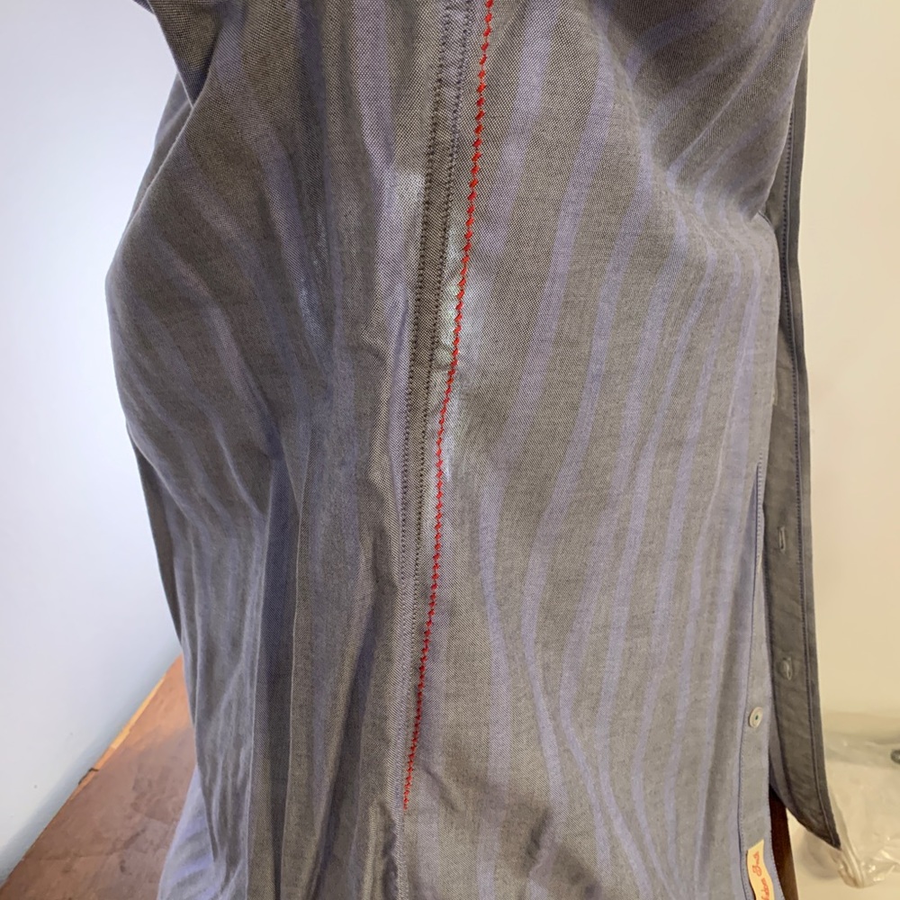 Robert Graham “The Freshly Laundered Shirt” - Picture 7 of 11